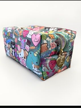 💄TOO FACED | Clover Limited Edition Makeup Bag – Brand New & Sealed! ✨